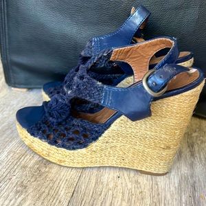 Lucky Brand espadrilles with navy blue woven front